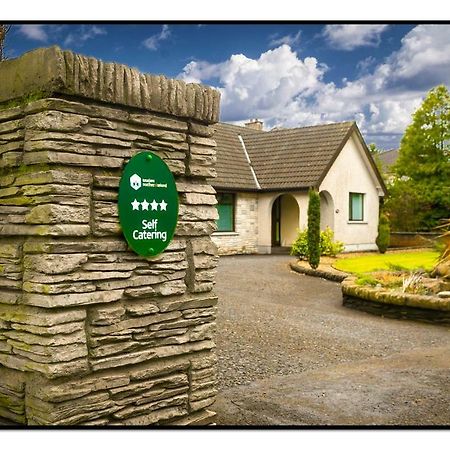 Burndavis Lodge Ballymena Exterior foto